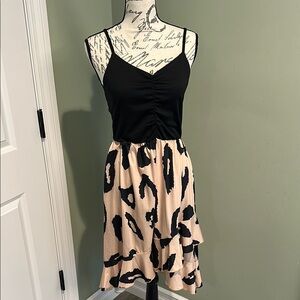Black and Cream Sleeveless Dress